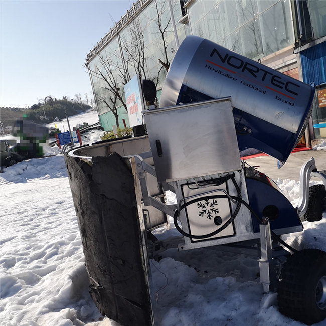 大連快速制雪滑雪場用人工造雪機(jī)價(jià)格多少錢